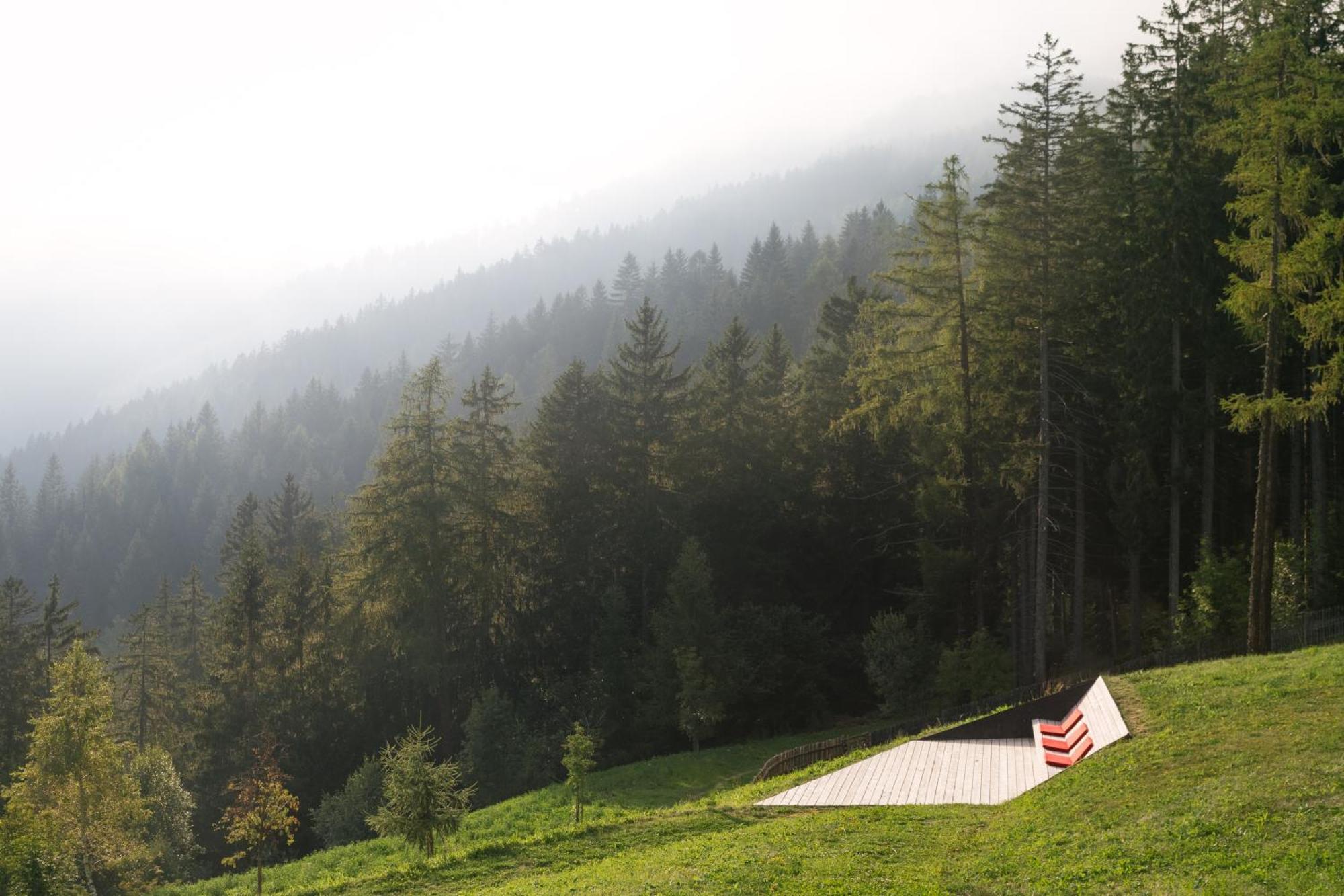 Vigilius Mountain Hotel